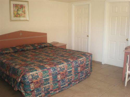 Redwood Motel Chandler Zewnętrze zdjęcie